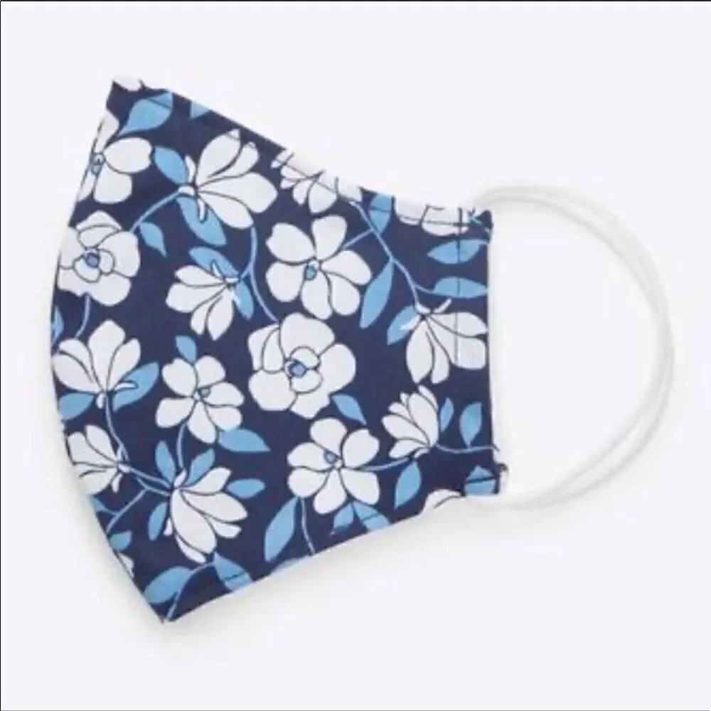 Bundle  New Draper James Face Mask & Ipsy Bag
